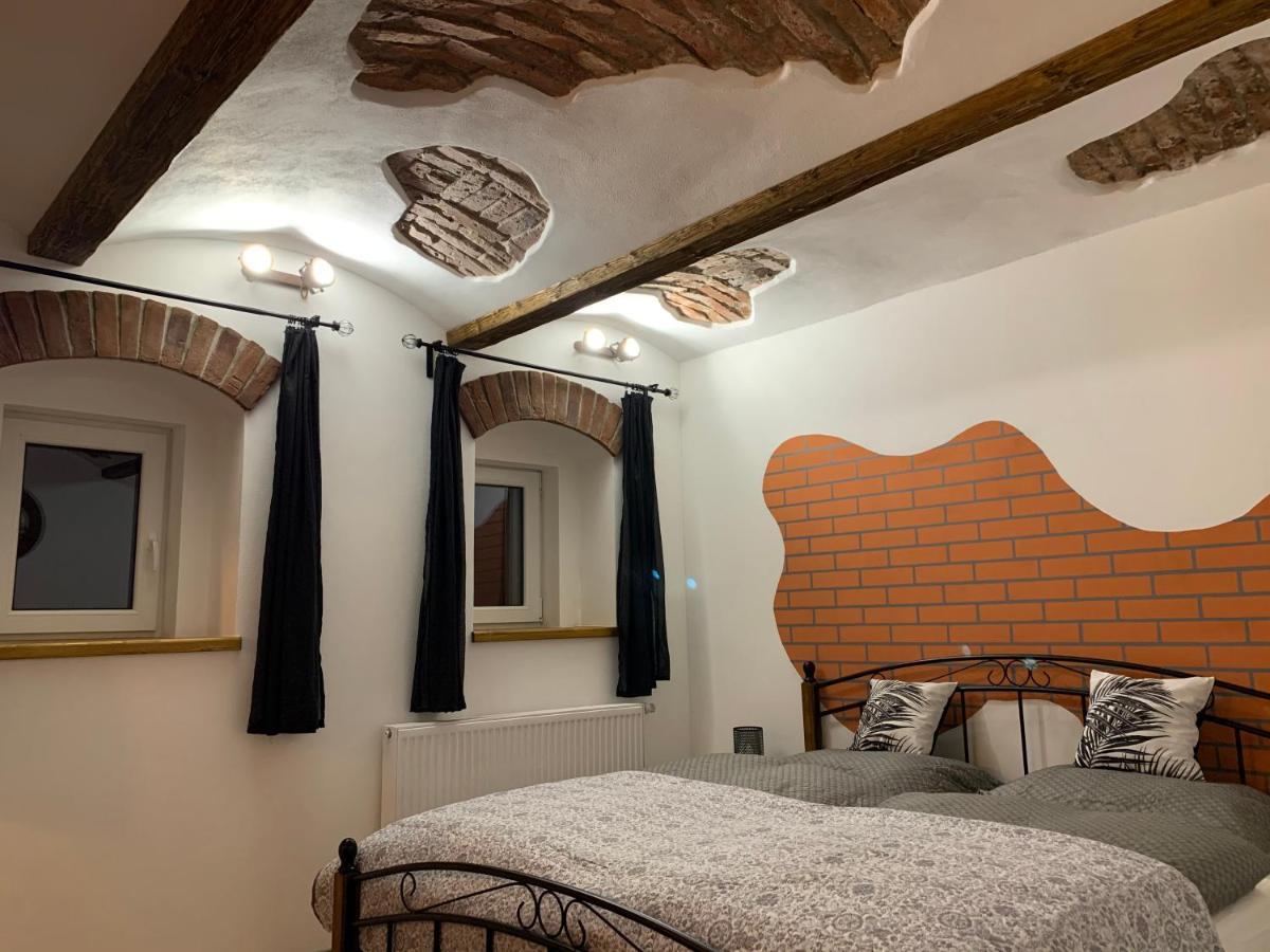 יאסימוב Apartmany Pod Kloboukem מראה חיצוני תמונה